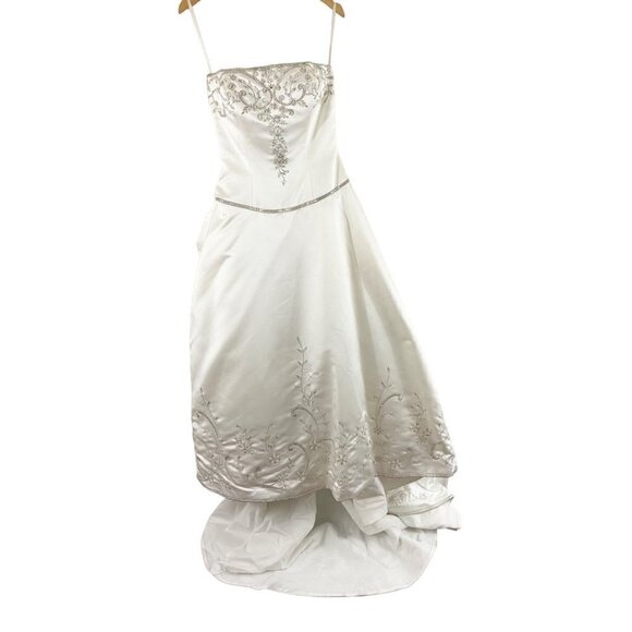 Casablanca Bridal Strapless Embroidered Satin Wedding Dress - Medium - Picture 3 of 15
